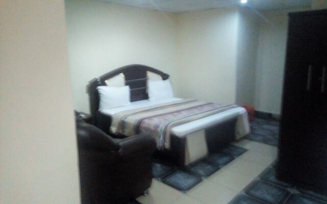 The Rodze Hotel & Suites Annex