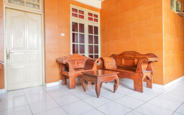 OYO 2580 Hotel Puri Royan