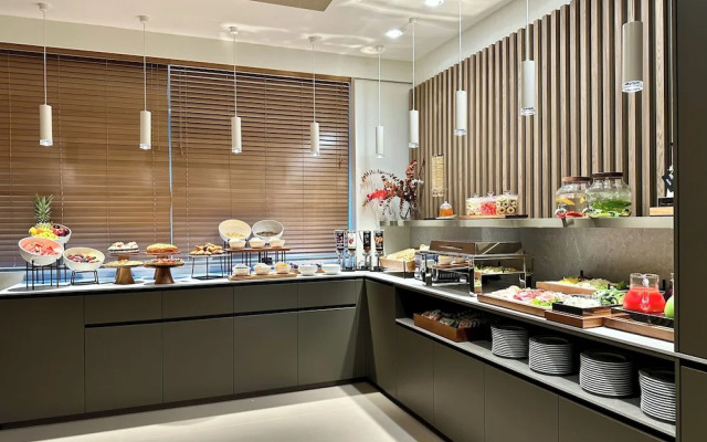 MEALBA HOTEL Suite & Pool