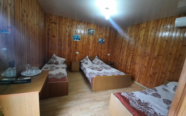 Mandarin Paradise Guest House