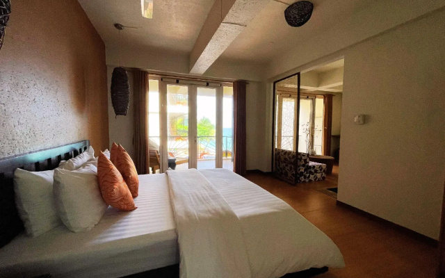 Sunset at Aninuan Beach Resort
