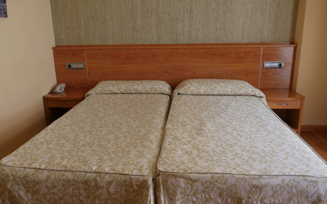 Hotel Rusadir
