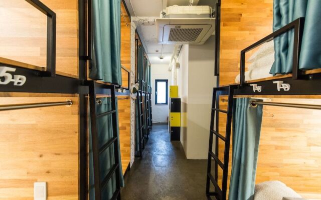 Seoul Cube Hotel - Hostel