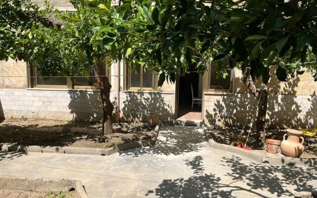 Immaculate 3-bed Apartment in Trapani, Sicily