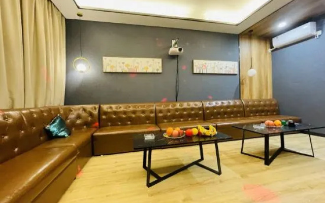 Shanghai Manga Boutique B&B