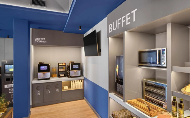 B&B Hotel Girona 2