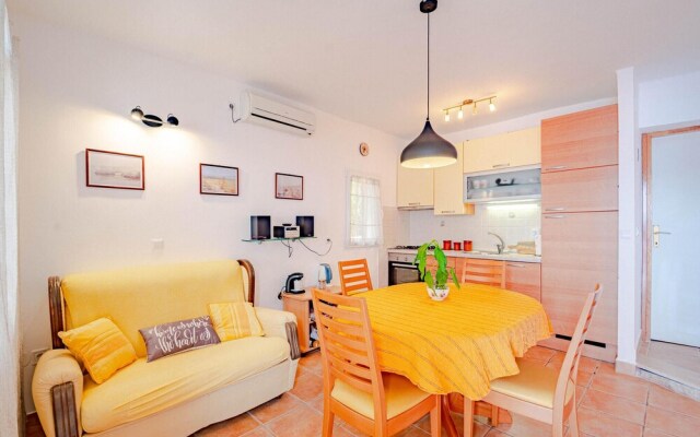 Stunning Home in Prigradica With Wifi and 4 Bedrooms