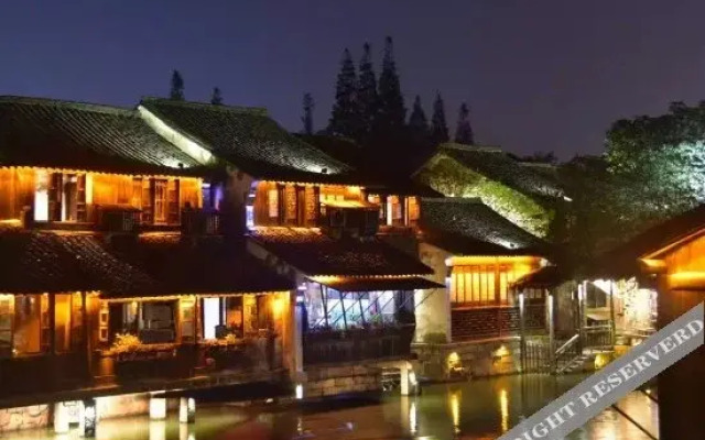 The 2 90's Guys Inn