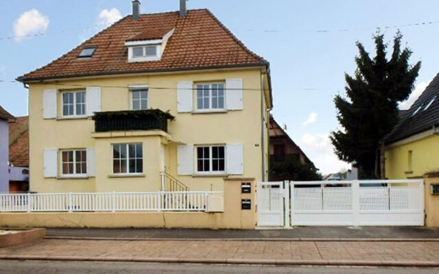 House With 2 Bedrooms in Biesheim, With Pool Access, Furnished Terrace