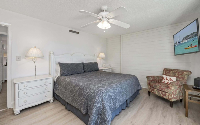 Shoreline Towers 2036 3 Bedroom Condo