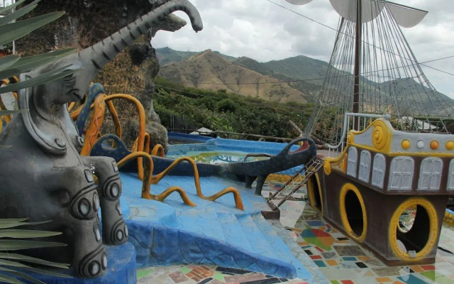 Hotel Hacienda Casa Blanca