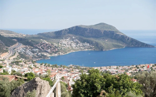 Villa Anatolia by Akdenizvillam