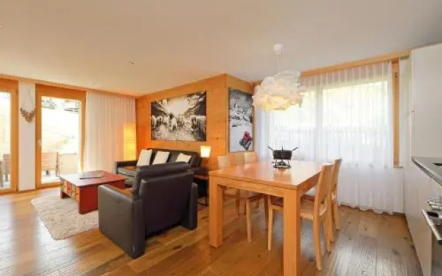 Apartment Happy Lily