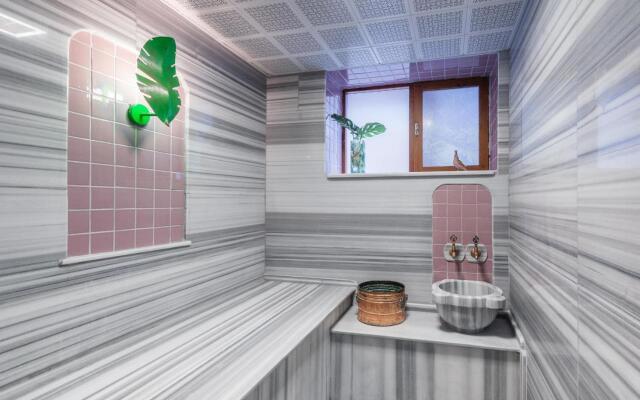 Delight Deluxe Hotel and Spa