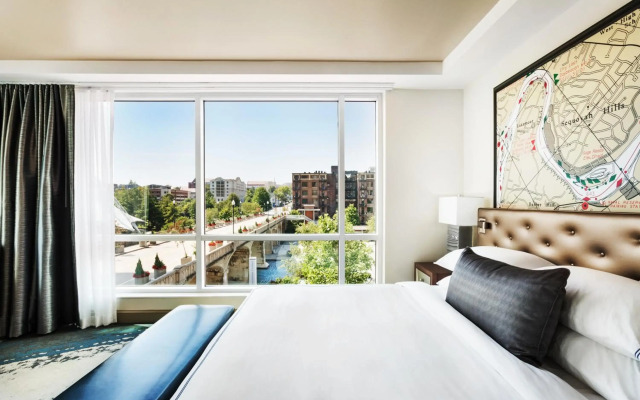 THE TENNESSEAN Hotel