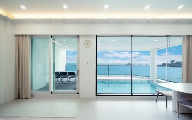 ON Pool Villa