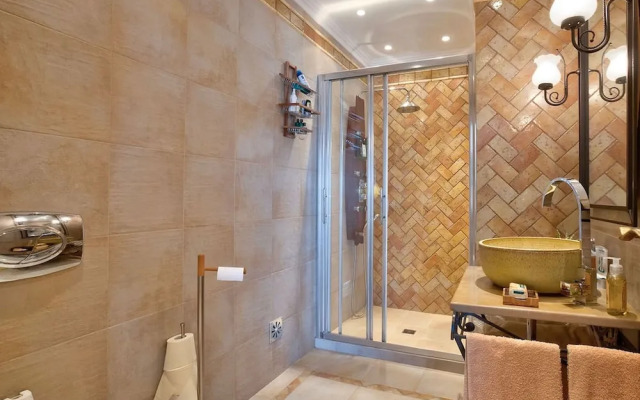 Carvoeiro Bay D Townhouse With Roof Top Jacuzzi