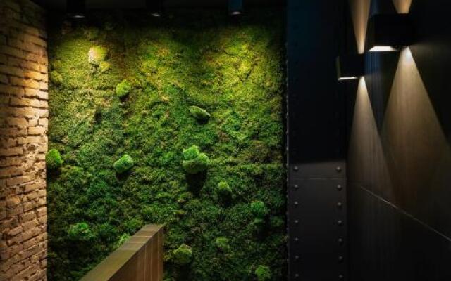 Zrooms Suites