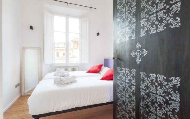 Short-let Florence Apartment Parione