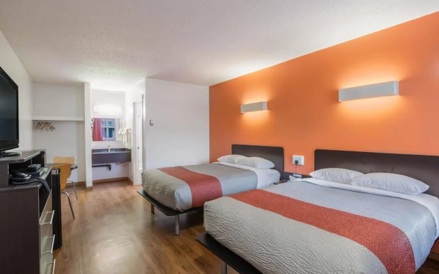 Motel Bo (Camrose)