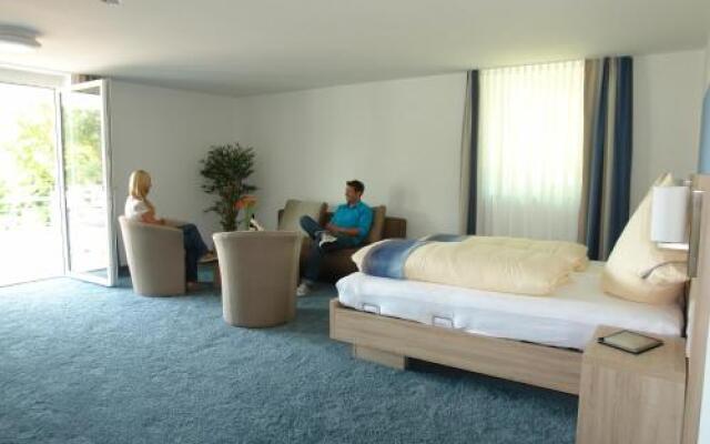 CAP-Rotach gGmbH Hotel - Restaurant - Camping