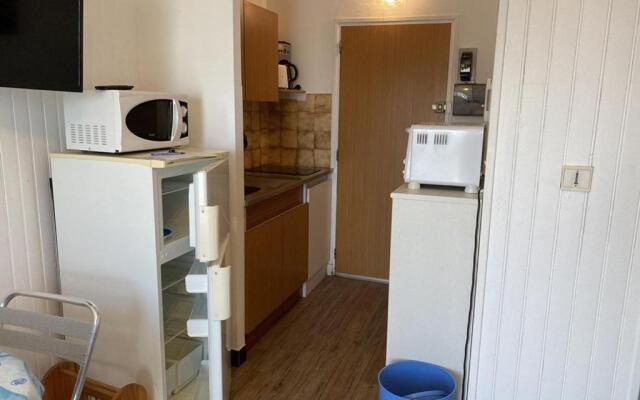 Appartement Balaruc-les-Bains, 1 pièce, 2 personnes - FR-1-553-116