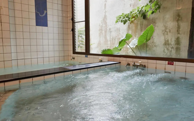 Crown Hotel Okinawa
