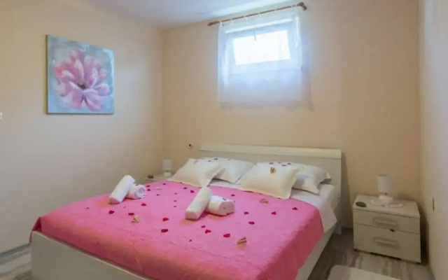 Holiday House Balen With Swimming Pool
