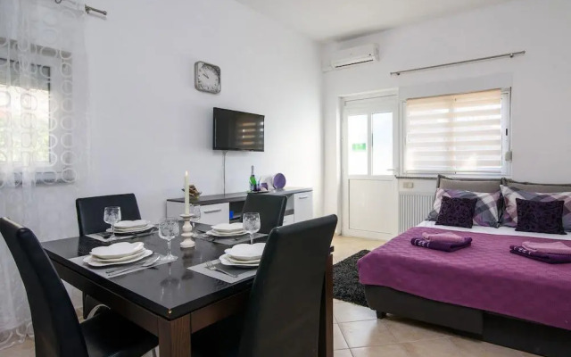 Apartments Adria