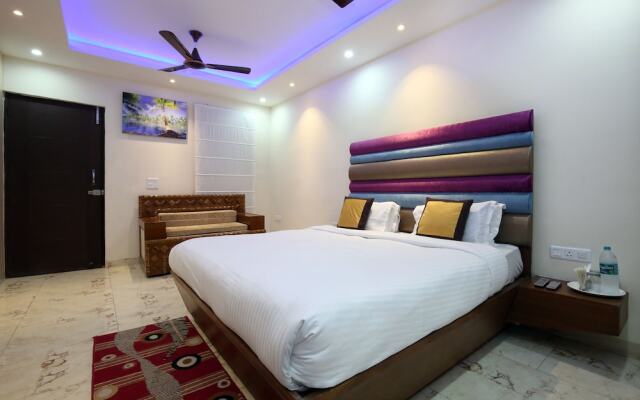 OYO 4727 Hotel Sangam Pacific