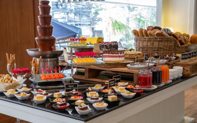 Tawana Bangkok Hotel