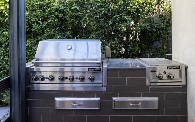 Walefield by Avantstay Mid-wilshire Home + Pool