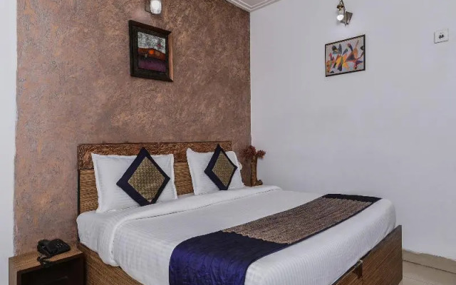 OYO 7655 Om Paradise Hotel
