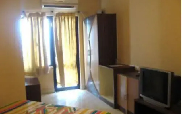 Hotel Deepak