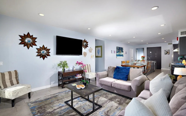 700-104 Water Front Condo w AC!