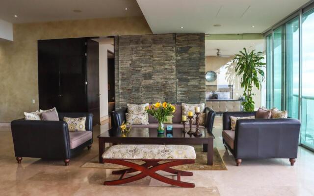 Spectacular 11,000 Sqft PenHouse fully staffed