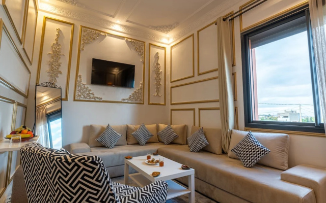 Yanis Guest House
