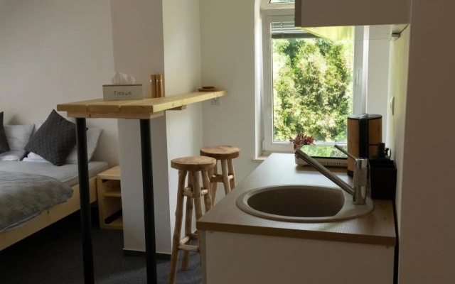 Treehouse Apartments
