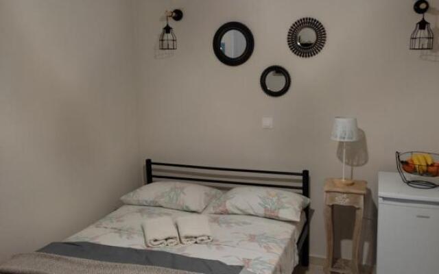 Dora'S Apartments Studio 1