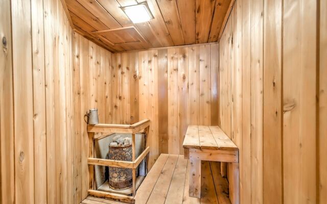 438midsu 4 Bedroom Home