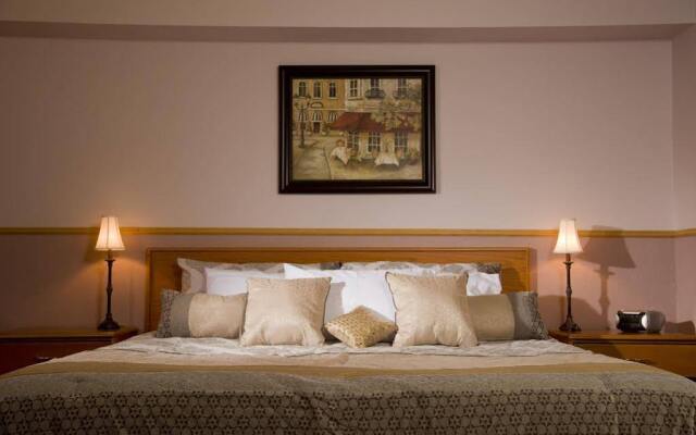 Thunder Bay Inn