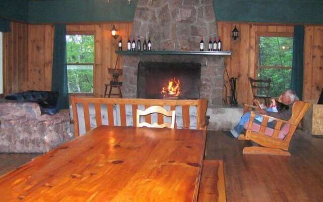 Auberge La Taniere A Tadoussac