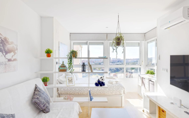 Sunrise Apartment 924