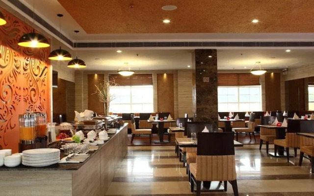 Nidhivan Sarovar Portico