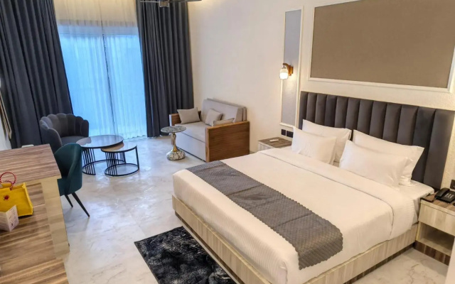 Amritara Chakra River Resort
