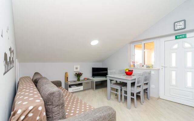 Apartments Donita