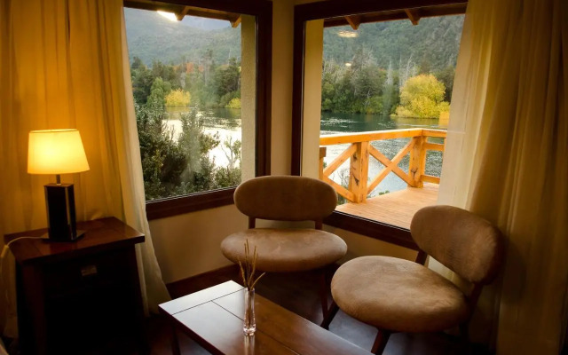 Sendero Lodge