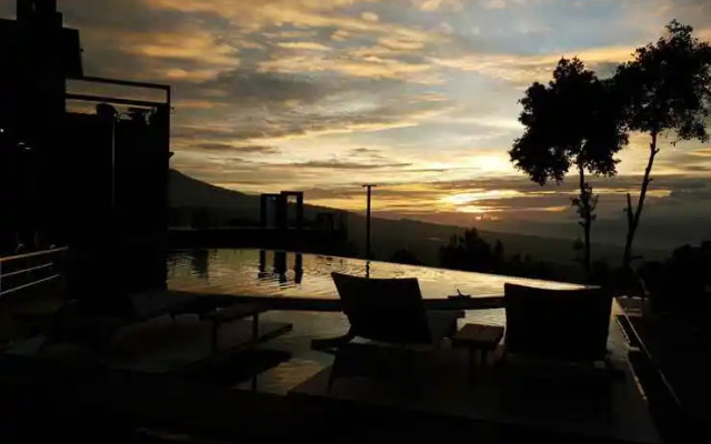 De Pointé Resort & Resto