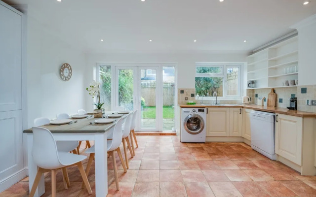 Heavenly Hammersmith Home by the River Thames