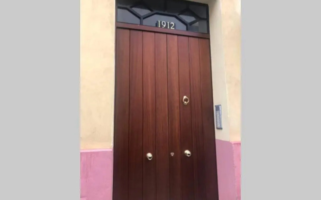 Apartamento suite San Roque. Street Lecha Marzo.